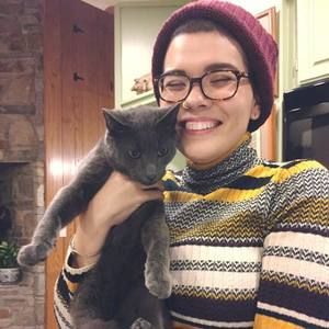 Meet your Posher, Nora